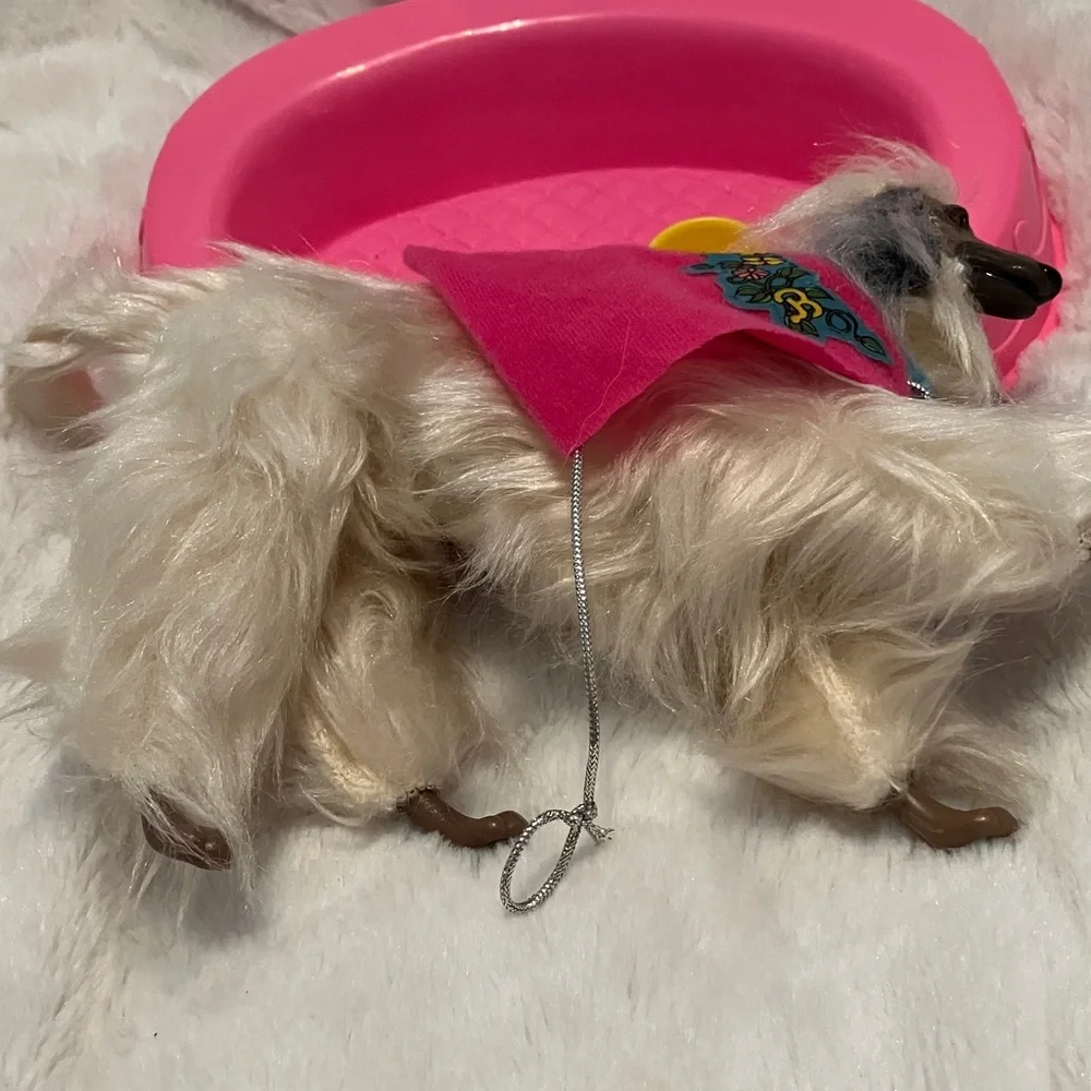 Barbie Beauty Afghan Dog With Bed, collar, bowl 1979 vintage - Picture 5 of 6